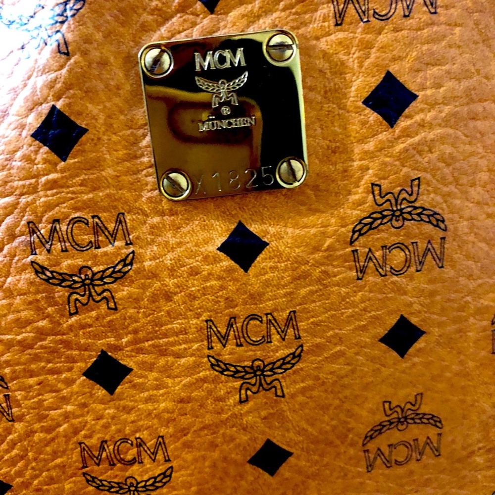 Travel bag - Picture 3 of 13
